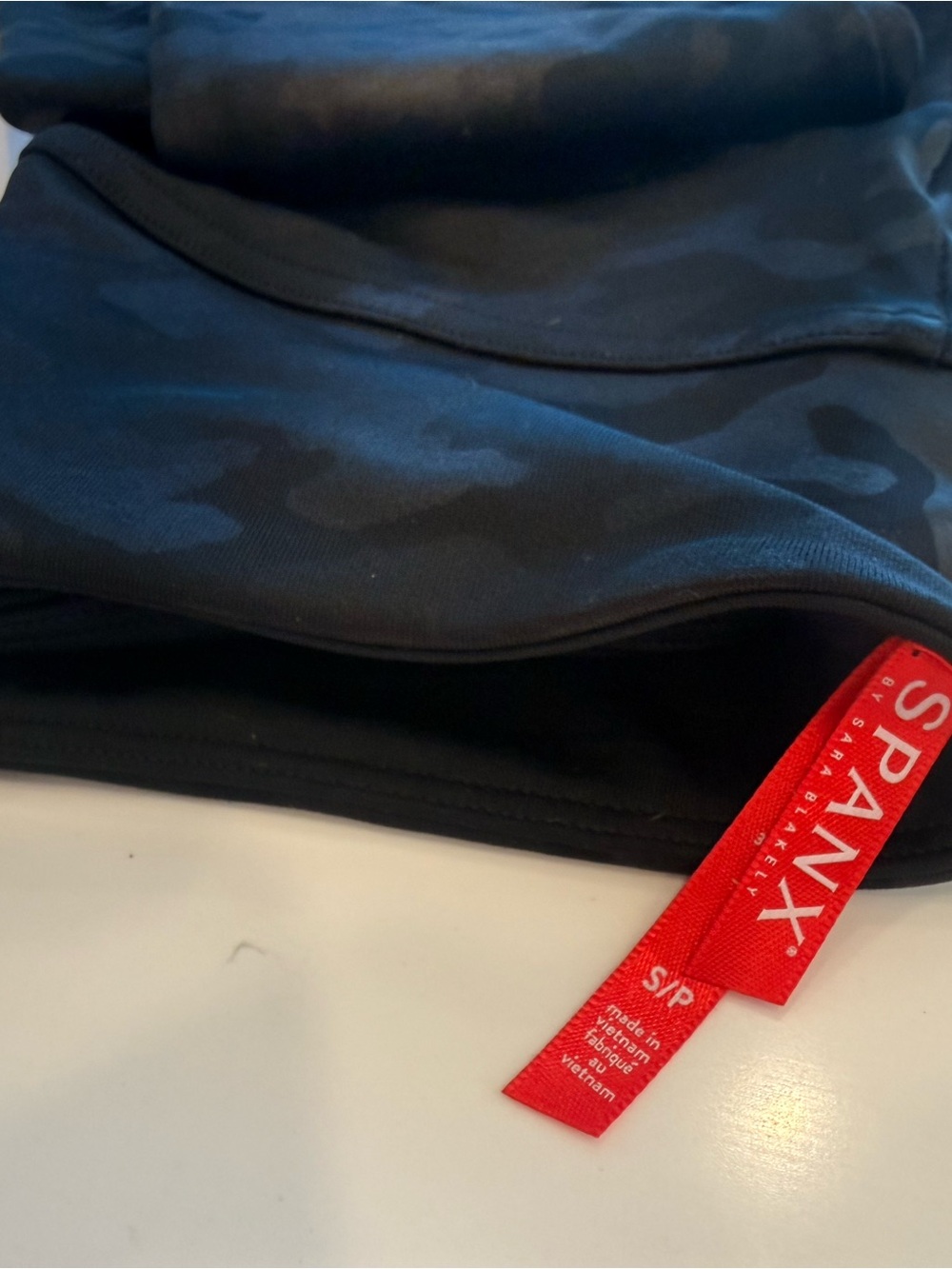 SPANX Black Camo Performance Leggings - Like New